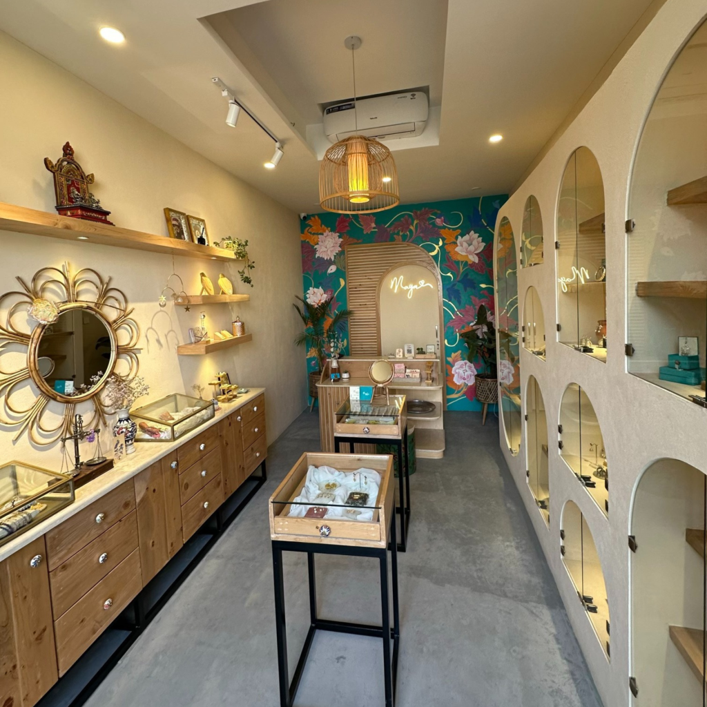 Maya Handicraft